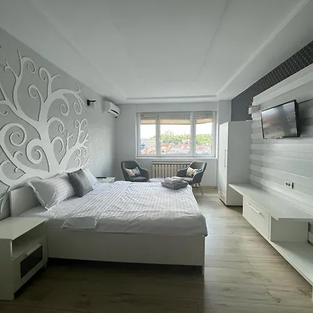 Napoca Lux Cuza Voda * Клуж-Напока